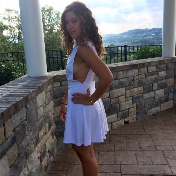 Meet your Posher, Angela - Picture 1 of 6